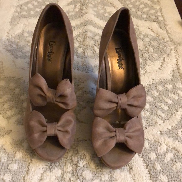 Heels - Picture 2 of 8